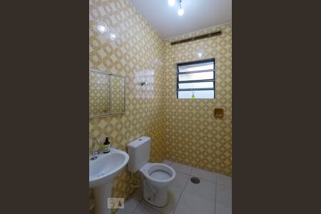 Casa para alugar com 125m², 3 quartos e 1 vaga Casa para alugar com 125m², 3 quartos e 1 vagaBanheiro