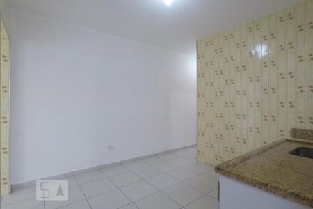 Casa para alugar com 125m², 3 quartos e 1 vaga Casa para alugar com 125m², 3 quartos e 1 vagaCozinha