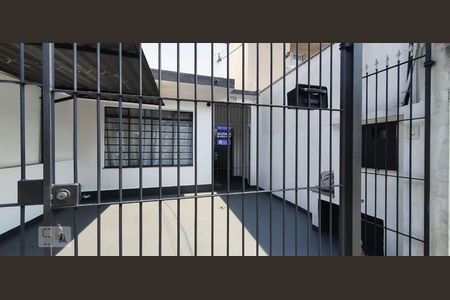 Casa para alugar com 125m², 3 quartos e 1 vaga Casa para alugar com 125m², 3 quartos e 1 vagaFachada