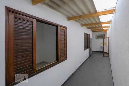 Casa para alugar com 125m², 3 quartos e 1 vaga Casa para alugar com 125m², 3 quartos e 1 vagaCorredor Lateral