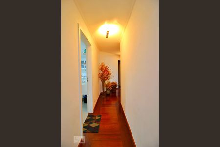 Apartamento à venda com 195m², 4 quartos e 4 vagasCorredor