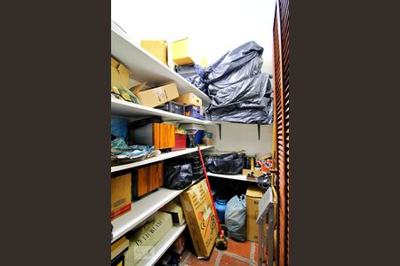 Apartamento à venda com 195m², 4 quartos e 4 vagasDepósito