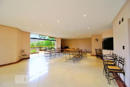 Apartamento à venda com 195m², 4 quartos e 4 vagasSalão de Festas