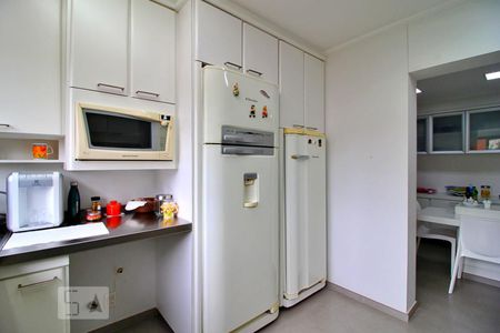 Apartamento à venda com 195m², 4 quartos e 4 vagasCozinha