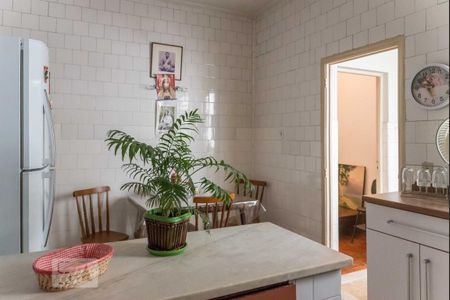 Apartamento à venda com 124m², 3 quartos e sem vagaCozinha 