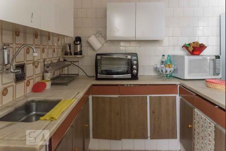 Apartamento à venda com 124m², 3 quartos e sem vagaCozinha 