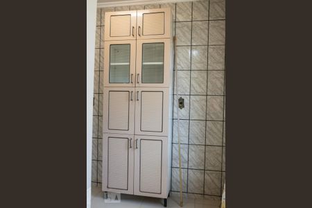 Apartamento para alugar com 48m², 2 quartos e 1 vaga Apartamento para alugar com 48m², 2 quartos e 1 vagaArmário