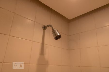 Apartamento à venda com 400m², 4 quartos e 3 vagasBanheiro da Suíte 2