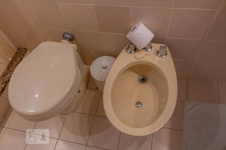 Apartamento à venda com 400m², 4 quartos e 3 vagasBanheiro da Suíte 3