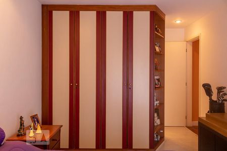 Apartamento à venda com 400m², 4 quartos e 3 vagasSuíte 4