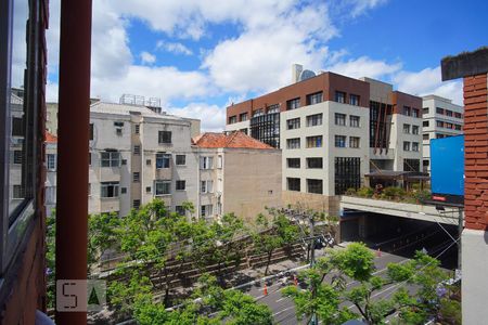 Quarto1-Vista de apartamento à venda com 2 quartos, 86m² em Floresta, Porto Alegre