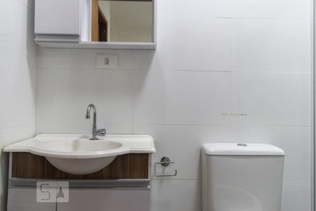 Banheiro de apartamento para alugar com 1 quarto, 46m² em Vila Bela, São Paulo