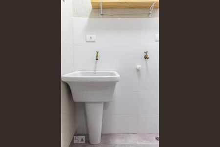Área de serviço de apartamento para alugar com 1 quarto, 46m² em Vila Bela, São Paulo