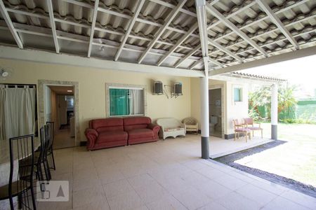 Casa de condomínio à venda com 250m², 3 quartos e 5 vagasÁrea de Lazer
