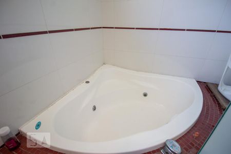 Casa de condomínio à venda com 250m², 3 quartos e 5 vagasBanheiro da Suíte 3