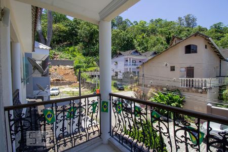 Casa de condomínio à venda com 250m², 3 quartos e 5 vagasVaranda da Suíte 3