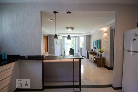 Casa de condomínio à venda com 250m², 3 quartos e 5 vagasCozinha