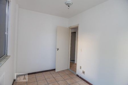 Quarto 1 de apartamento para alugar com 3 quartos, 76m² em Tanque, Rio de Janeiro