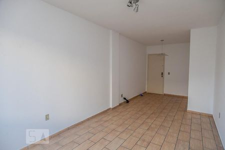 Sala de apartamento para alugar com 3 quartos, 76m² em Tanque, Rio de Janeiro