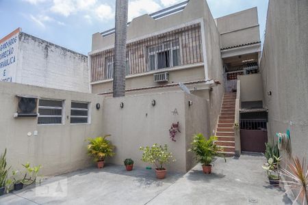 Casa para alugar com 120m², 4 quartos e 6 vagas Casa para alugar com 120m², 4 quartos e 6 vagasGaragem