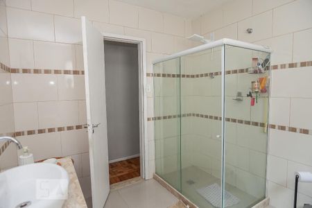 Casa para alugar com 120m², 4 quartos e 6 vagas Casa para alugar com 120m², 4 quartos e 6 vagasBanheiro Social