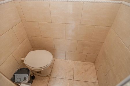 Casa para alugar com 120m², 4 quartos e 6 vagas Casa para alugar com 120m², 4 quartos e 6 vagasBanheiro 1