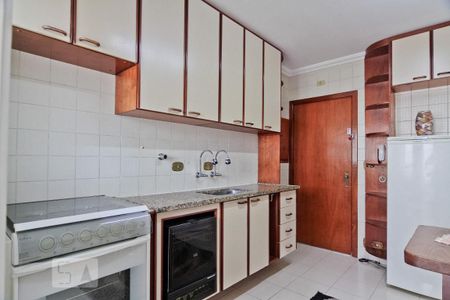 Apartamento à venda com 105m², 3 quartos e 2 vagasCozinha