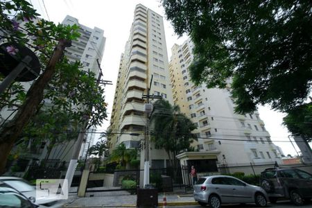 Apartamento à venda com 105m², 3 quartos e 2 vagasFachada