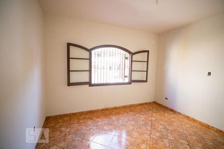 Casa à venda com 300m², 3 quartos e 8 vagas Casa à venda com 300m², 3 quartos e 8 vagasQuarto 3