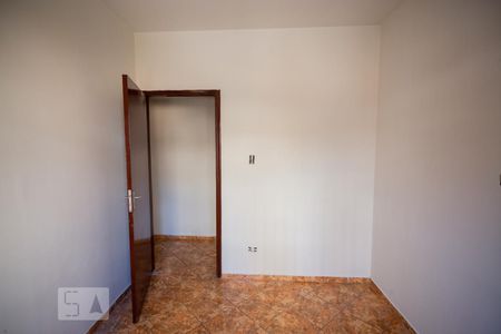 Casa à venda com 300m², 3 quartos e 8 vagas Casa à venda com 300m², 3 quartos e 8 vagasQuarto 2