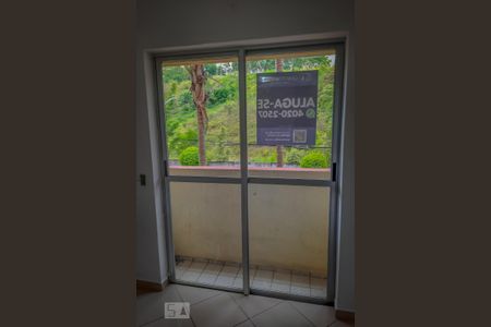Plaquinha Instalada de apartamento à venda com 3 quartos, 66m² em Cidade Líder, São Paulo