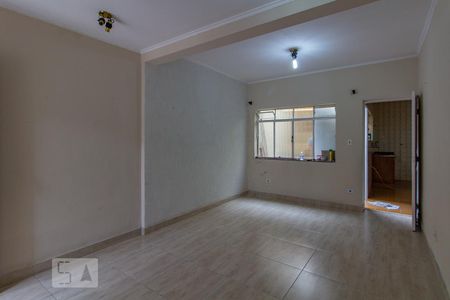 Casa para alugar com 100m², 3 quartos e 1 vagaSala