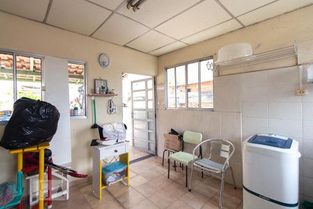 Casa à venda com 150m², 2 quartos e 1 vagaÁrea de serviço