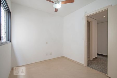 Apartamento para alugar com 105m², 3 quartos e 2 vagas Apartamento para alugar com 105m², 3 quartos e 2 vagasQuarto