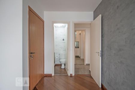 Lavabo e Hall de apartamento para alugar com 3 quartos, 105m² em Itaim Bibi, São Paulo