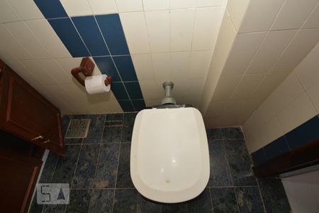 Lavabo de casa para alugar com 4 quartos, 315m² em Vila Valqueire, Rio de Janeiro