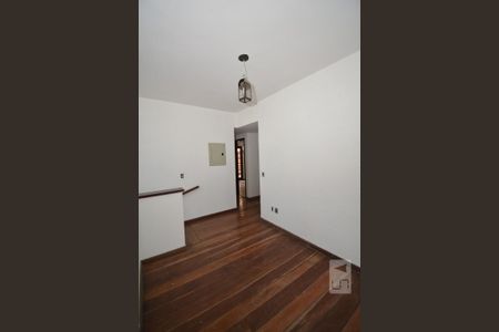 Casa à venda com 315m², 4 quartos e 1 vagaHall dos Quartos