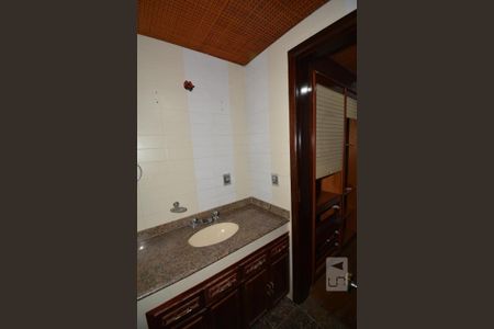 Banheiro da Suite 1 de casa à venda com 4 quartos, 315m² em Vila Valqueire, Rio de Janeiro