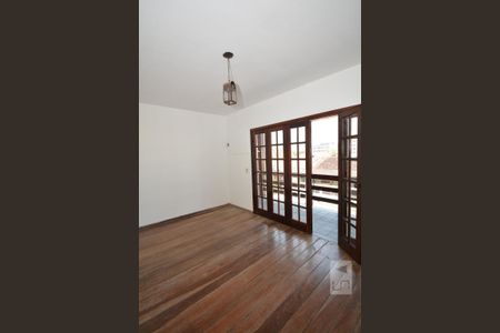 Casa à venda com 315m², 4 quartos e 1 vagaSuíte 1