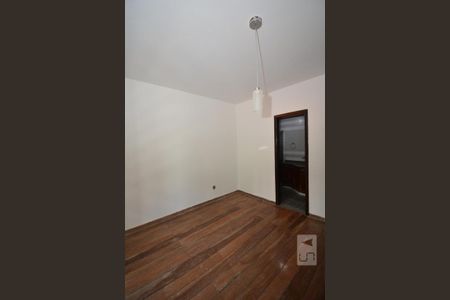 Casa à venda com 315m², 4 quartos e 1 vagaSuíte 2