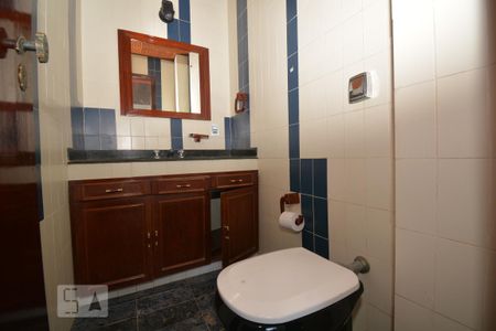 Casa à venda com 315m², 4 quartos e 1 vagaLavabo