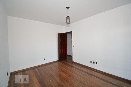 Casa à venda com 315m², 4 quartos e 1 vagaQuarto 4
