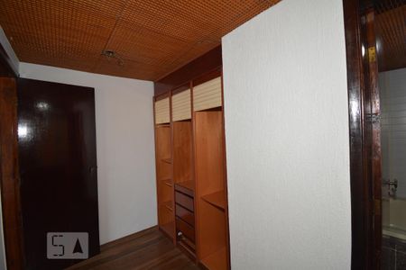 Casa à venda com 315m², 4 quartos e 1 vagaCloset da Suíte 1
