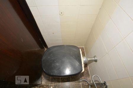 Casa à venda com 315m², 4 quartos e 1 vagaBanheiro da Suite 1