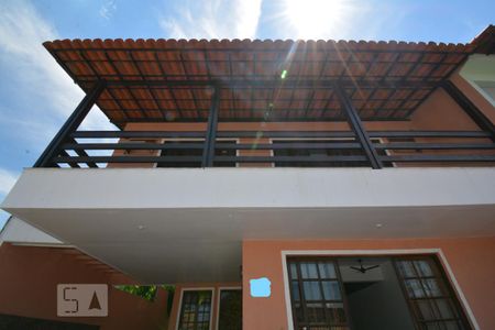 Fachada de casa à venda com 4 quartos, 315m² em Vila Valqueire, Rio de Janeiro