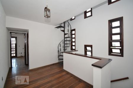 Casa à venda com 315m², 4 quartos e 1 vagaHall dos Quartos