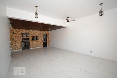 Casa à venda com 315m², 4 quartos e 1 vagaSala