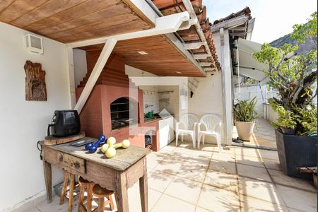 Apartamento à venda com 200m², 3 quartos e 1 vagaárea externa - Churrasqueira