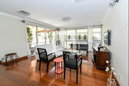 Apartamento à venda com 200m², 3 quartos e 1 vagaSala