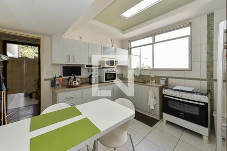 Apartamento à venda com 200m², 3 quartos e 1 vagaCozinha